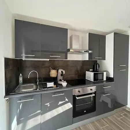 Les Vendanges Parking Prive Gites1596