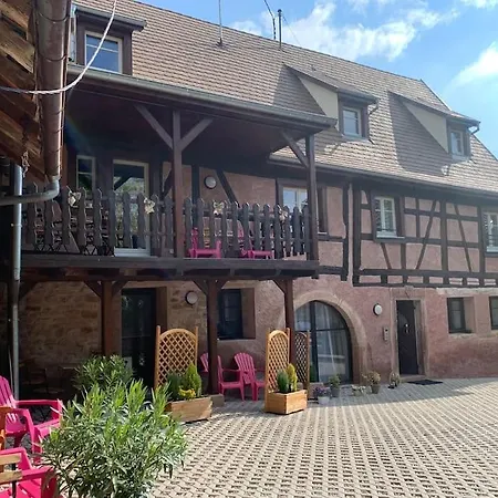 Les Vendanges Parking Prive Gites1596 *